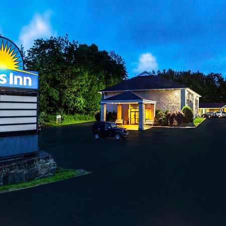 Days Inn By Wyndham Donegal Eksteriør billede